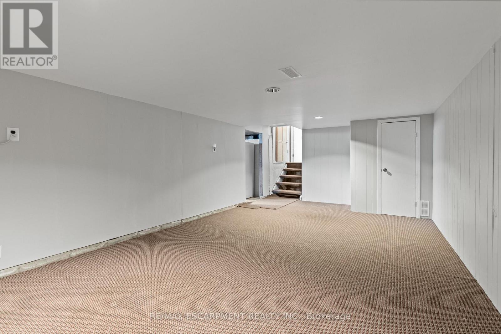 488 TOWNLINE ROAD - 34