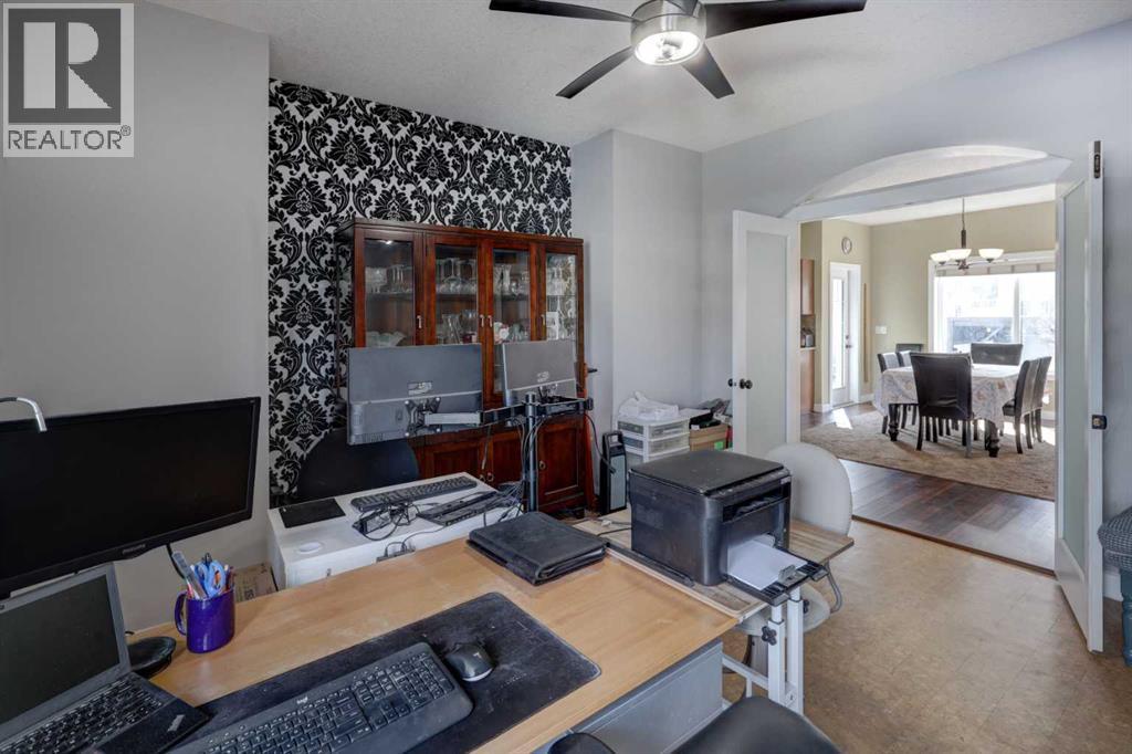 729 CANOE AVENUE SW - 13