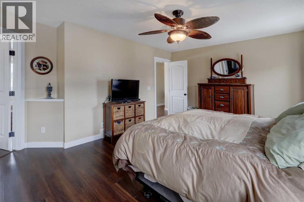 729 CANOE AVENUE SW - 17