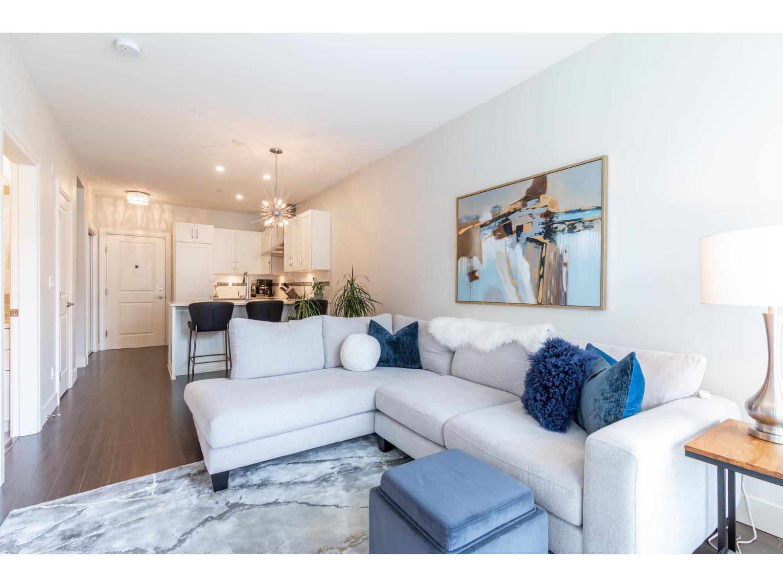 202 45389 CHEHALIS DRIVE, Garrison Crossing, Chilliwack