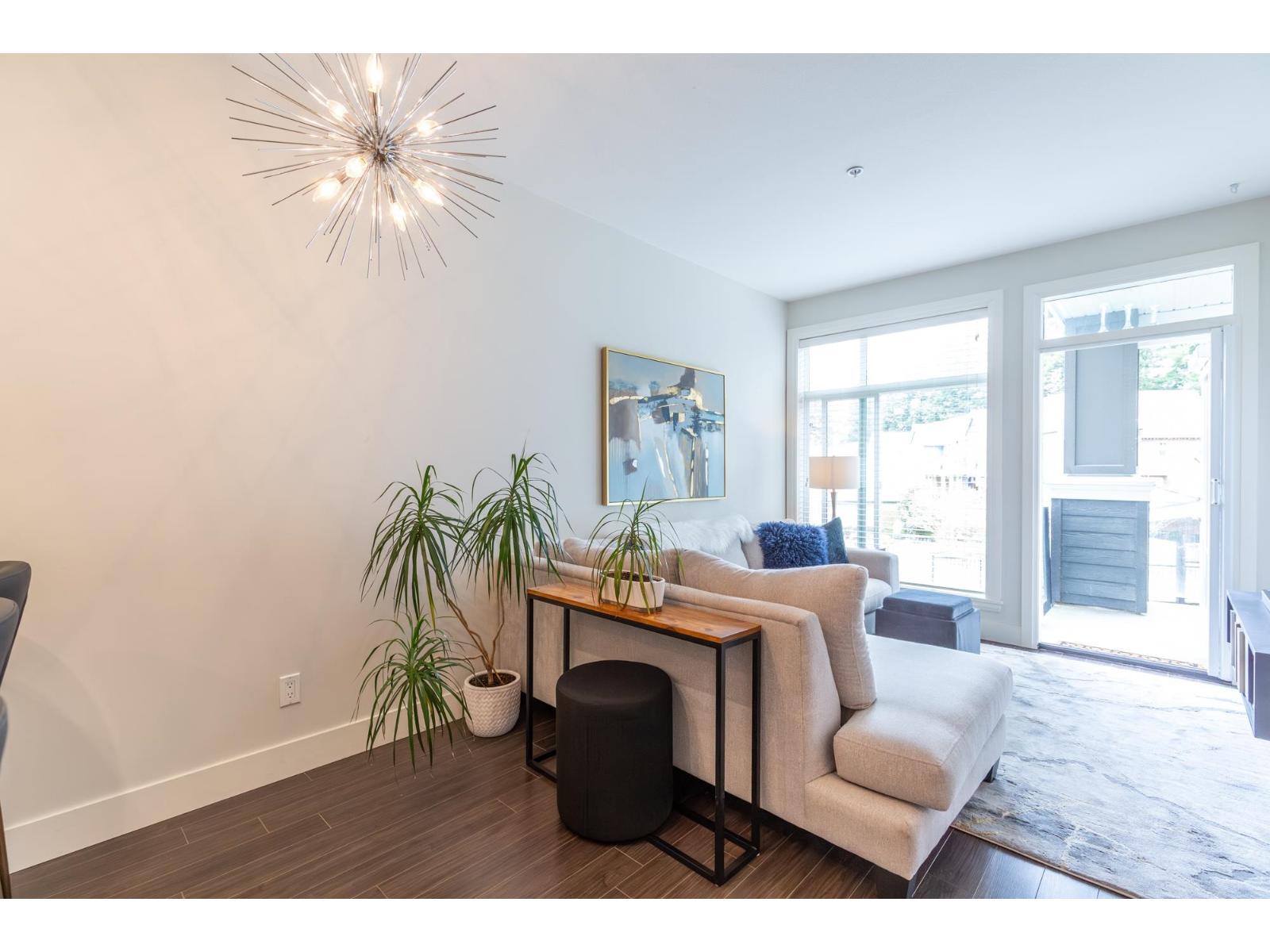 202 45389 CHEHALIS DRIVE, Garrison Crossing, Chilliwack