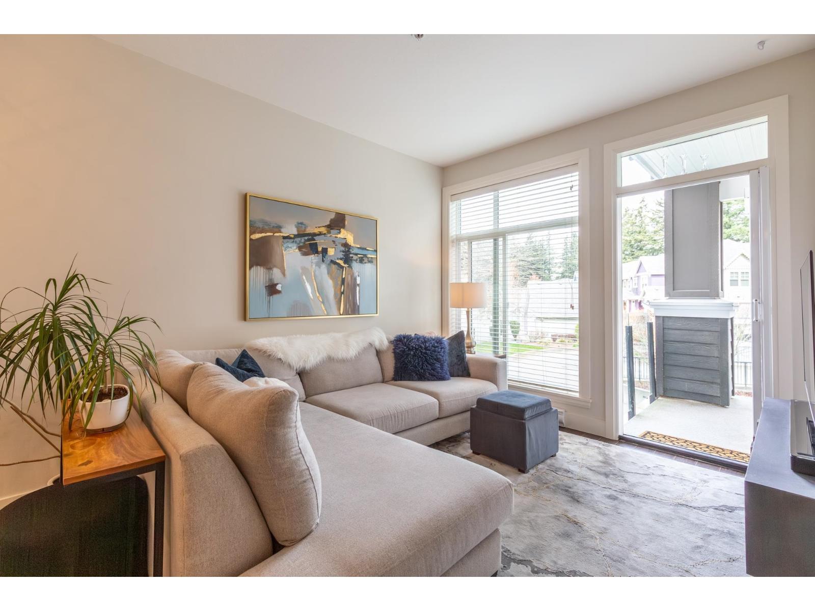 202 45389 CHEHALIS DRIVE, Garrison Crossing, Chilliwack