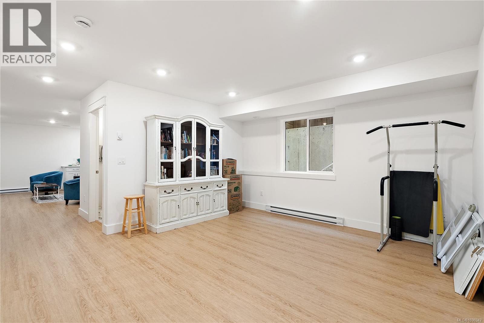 131 LADYSMITH St - 24