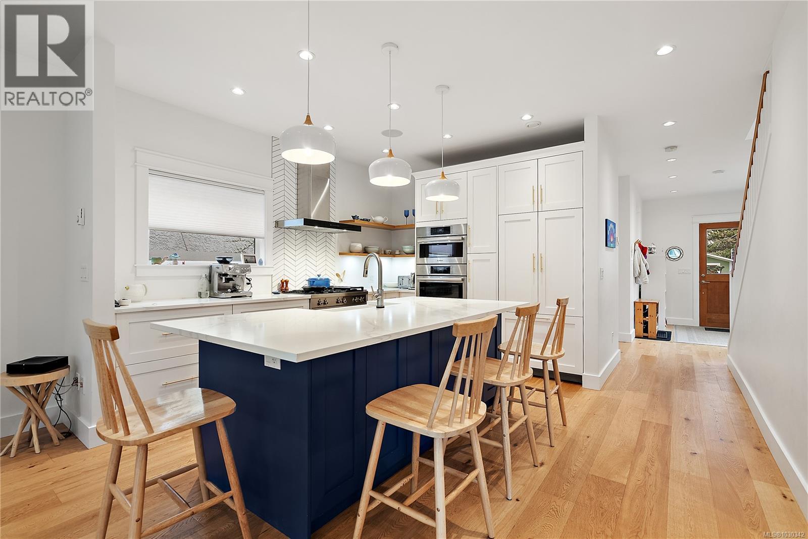 131 LADYSMITH St - 10