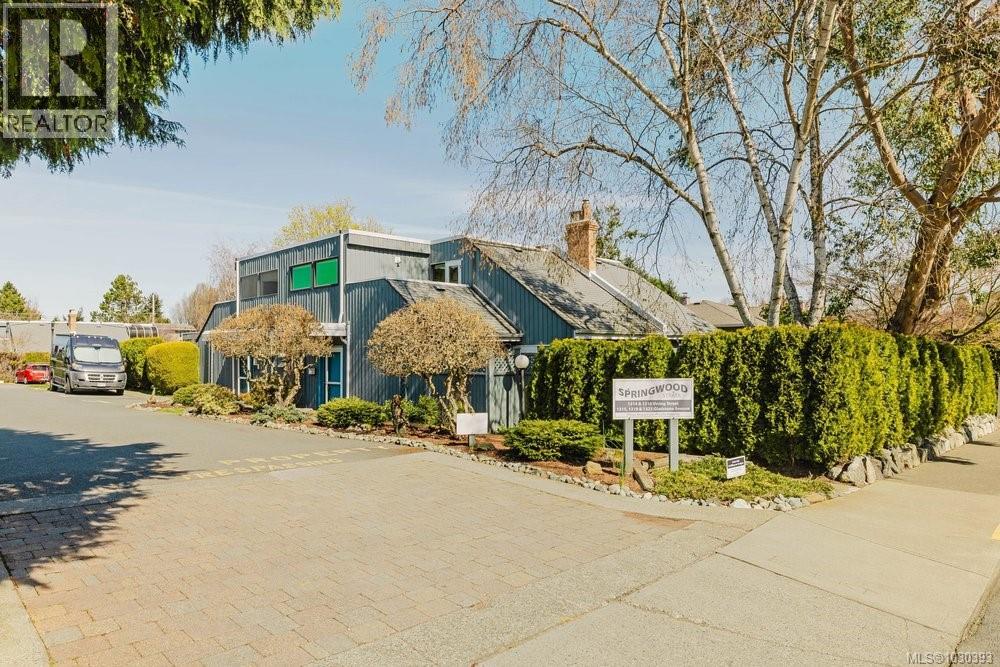 4 1318 Vining Street, Victoria