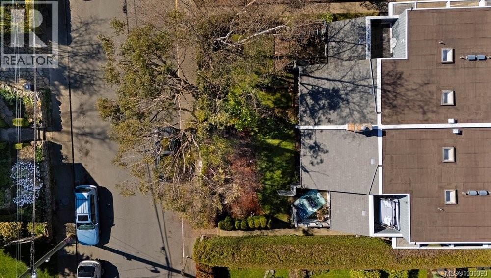 4 1318 Vining Street, Victoria