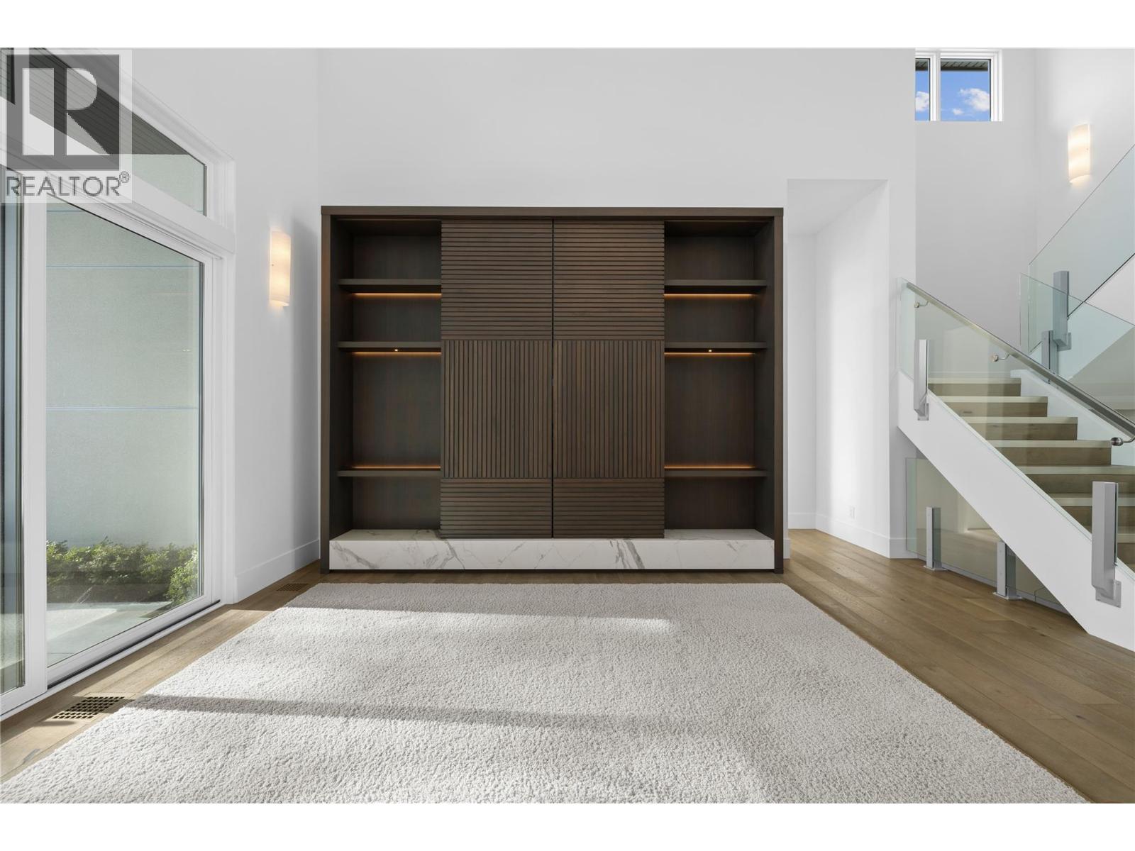  1049 Westpoint Drive, Kelowna