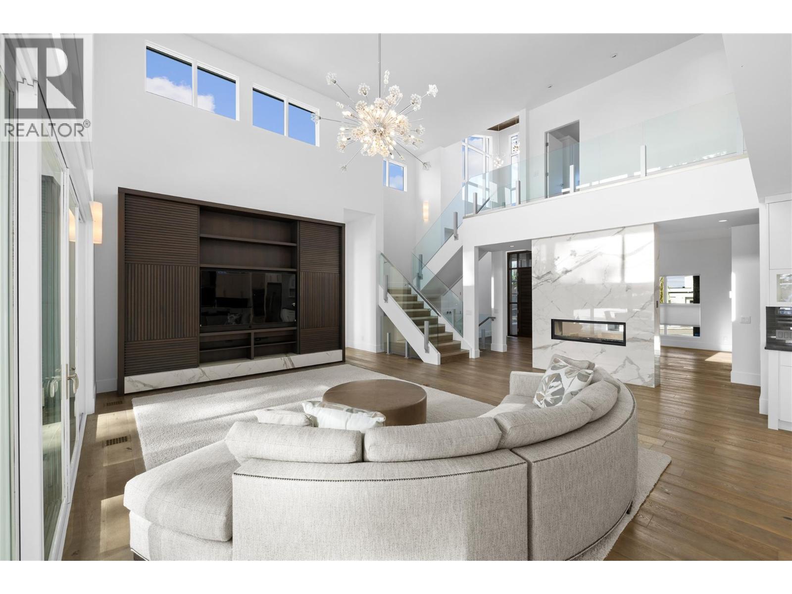  1049 Westpoint Drive, Kelowna