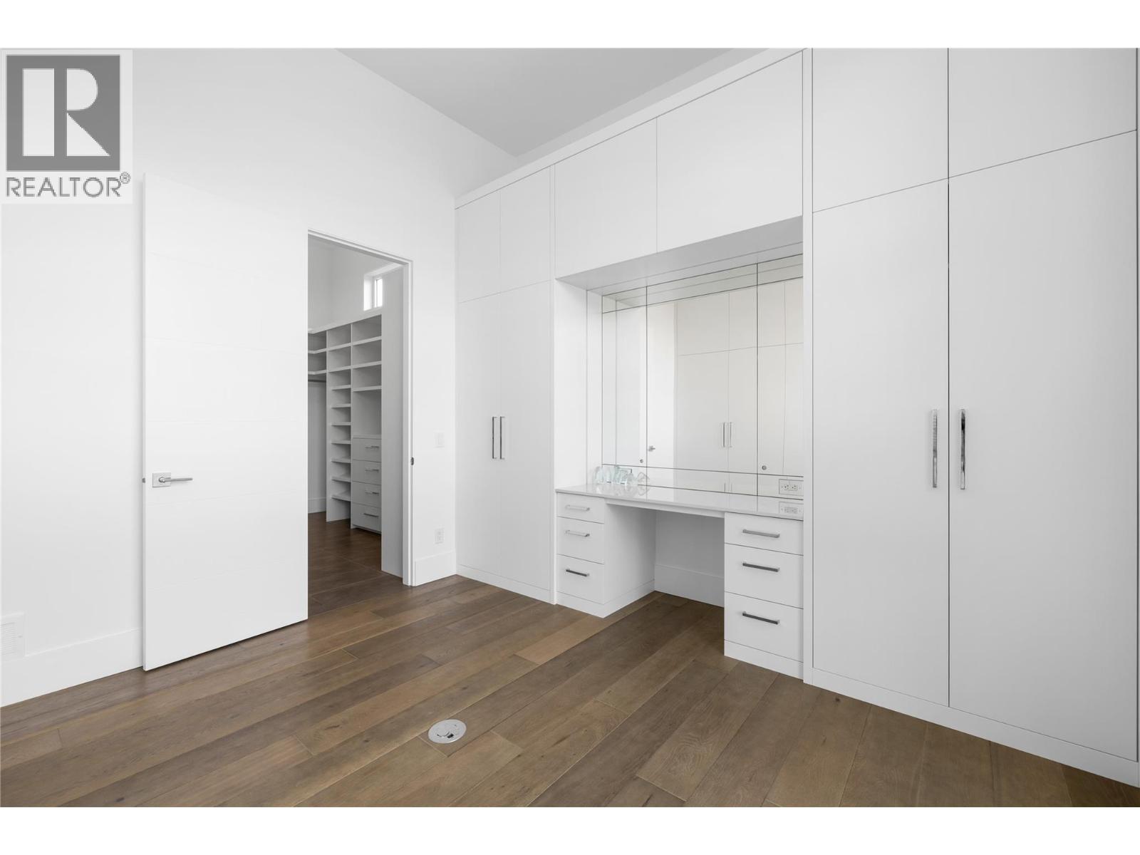  1049 Westpoint Drive, Kelowna