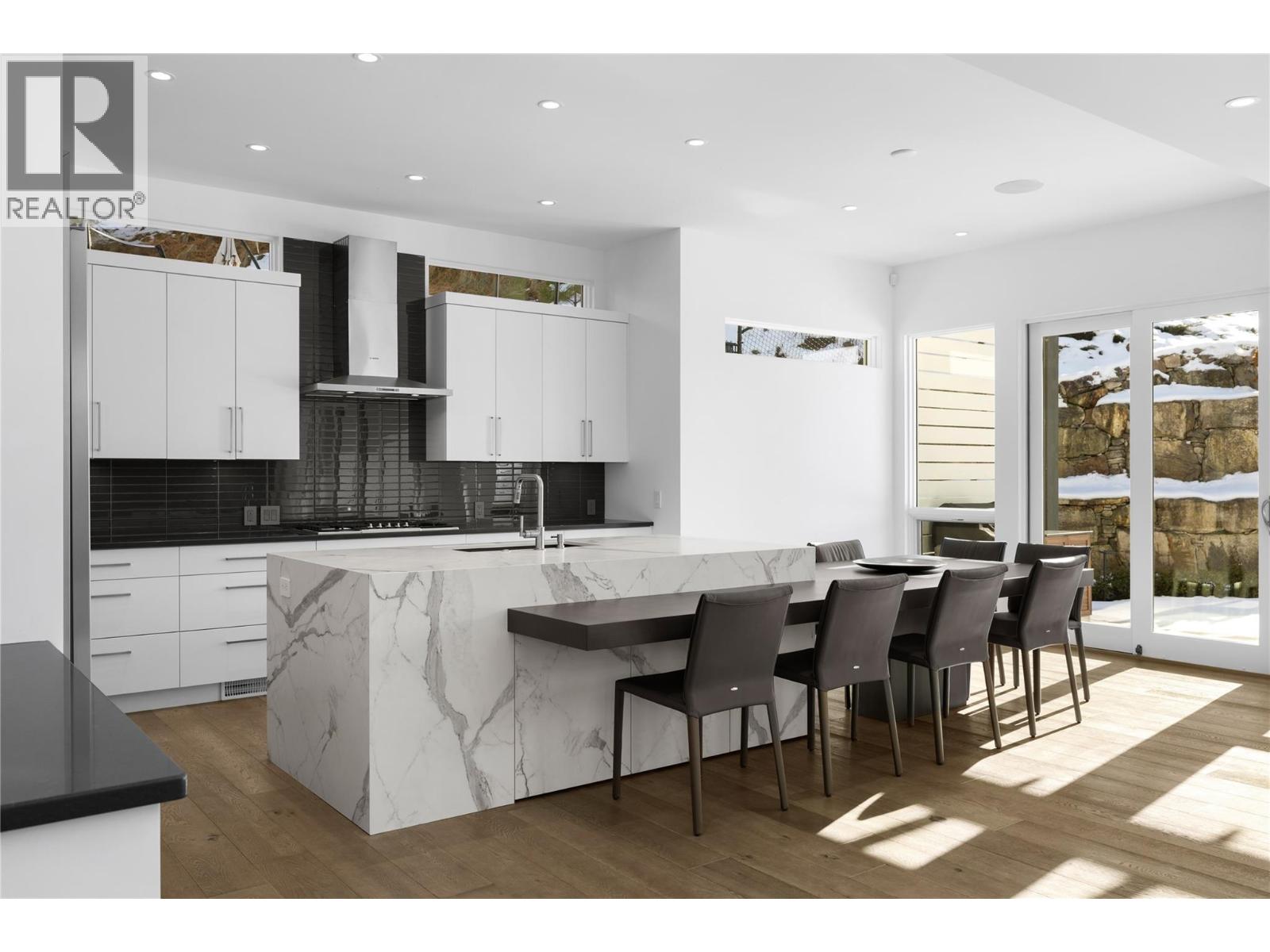  1049 Westpoint Drive, Kelowna