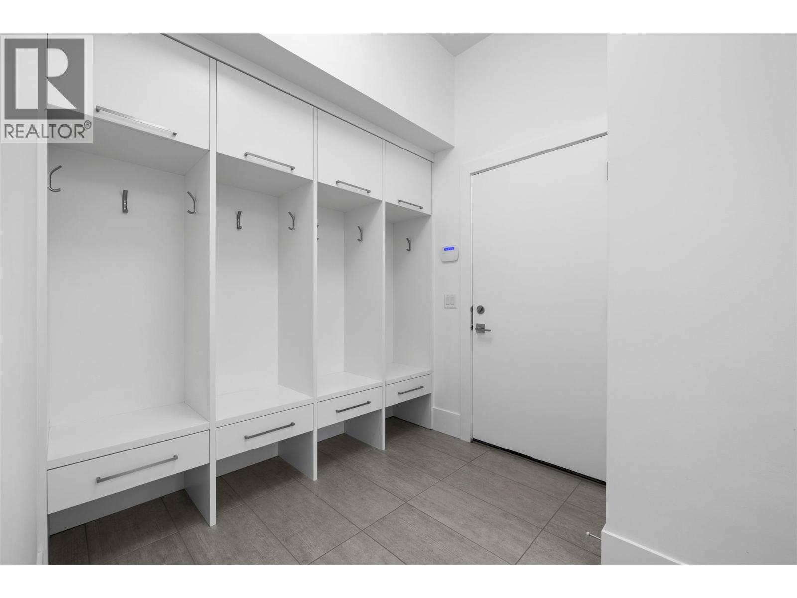  1049 Westpoint Drive, Kelowna