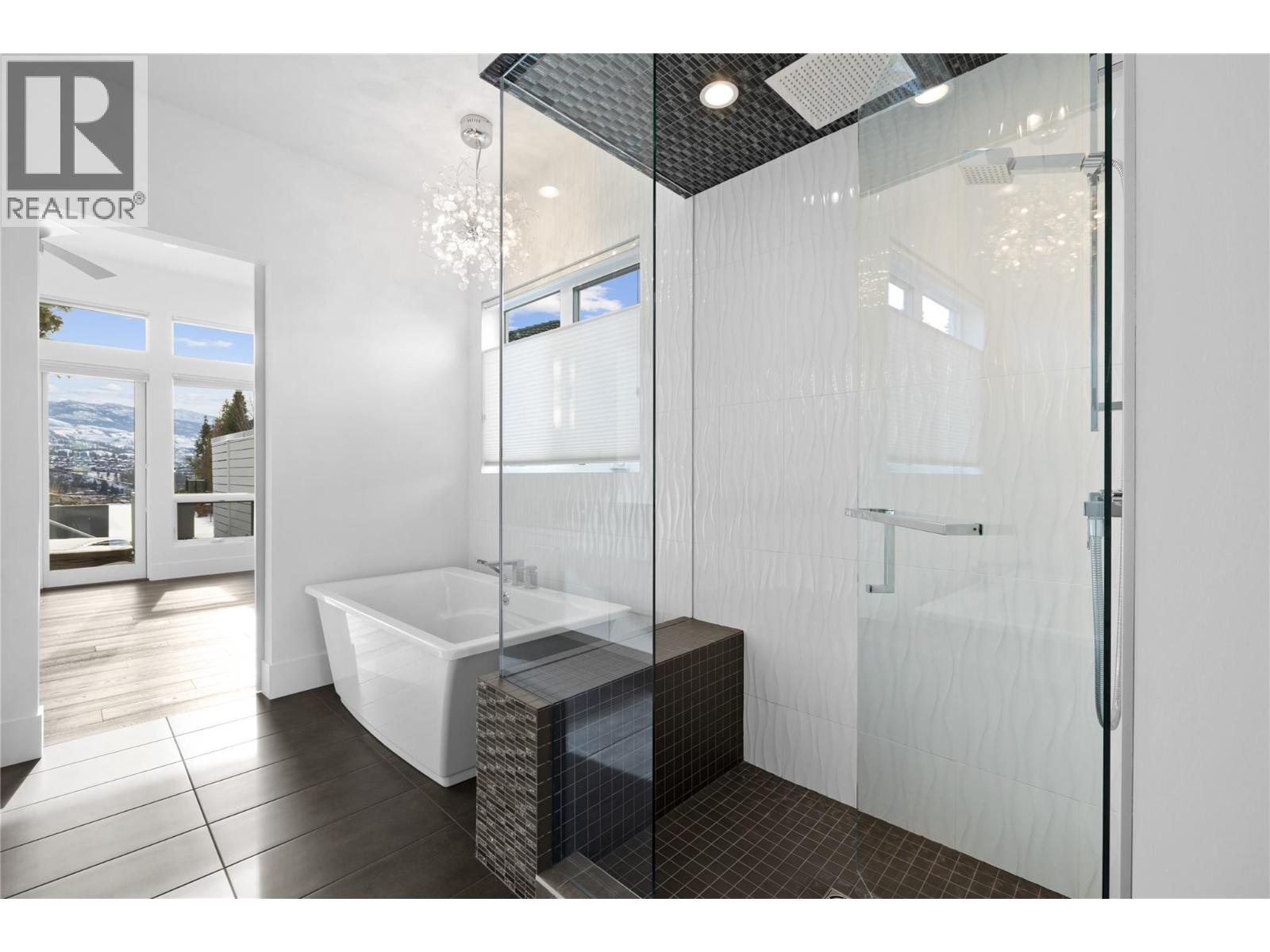  1049 Westpoint Drive, Kelowna