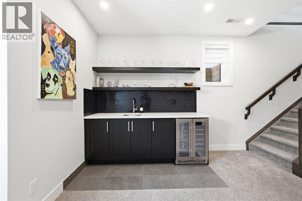 Single Family House for Sale in    Street SW Spruce Cliff Calgary 