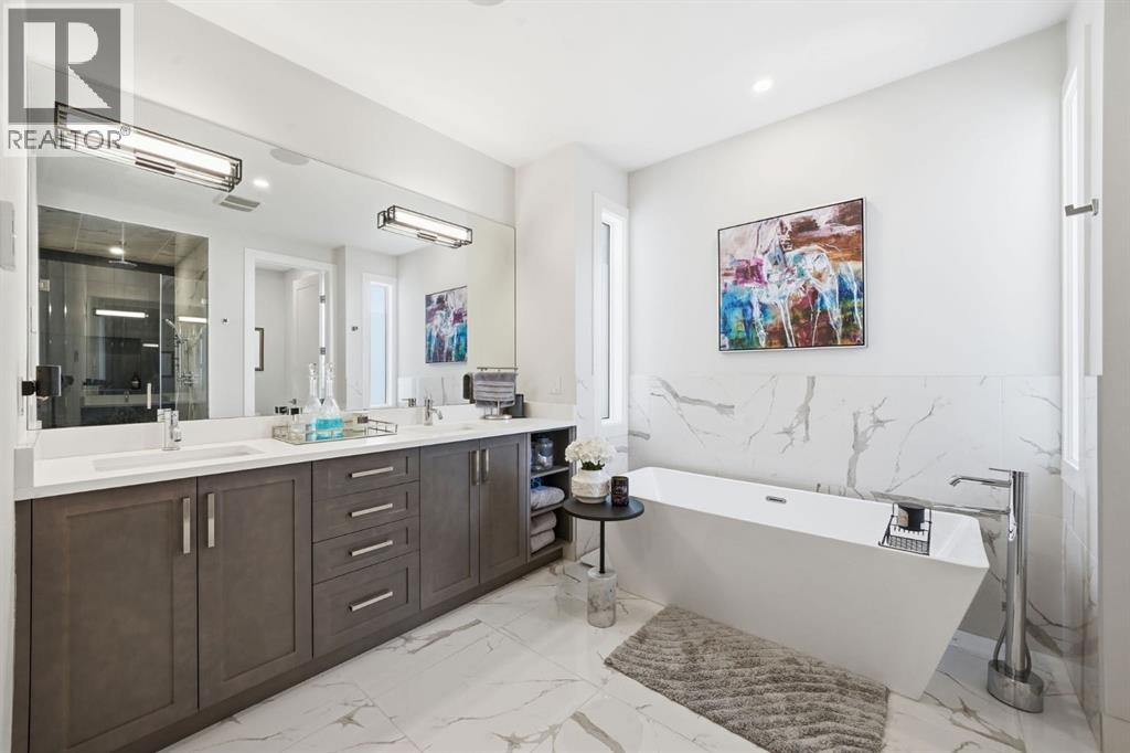 Single Family House for Sale in    Street SW Spruce Cliff Calgary 