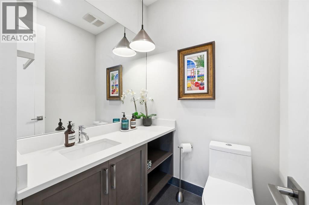 Single Family House for Sale in    Street SW Spruce Cliff Calgary 