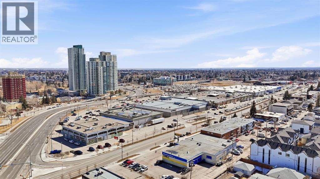 Single Family House for Sale in    Street SW Spruce Cliff Calgary 