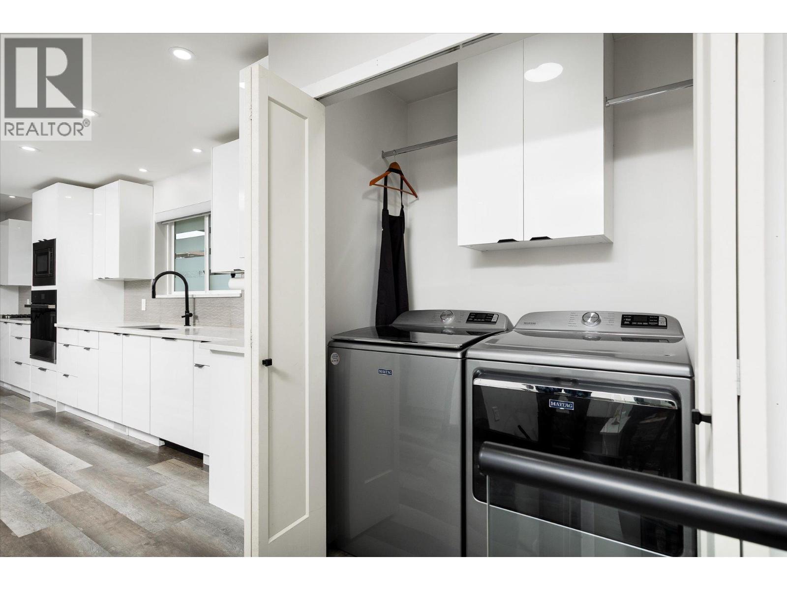 3775 Carrall Road - 27