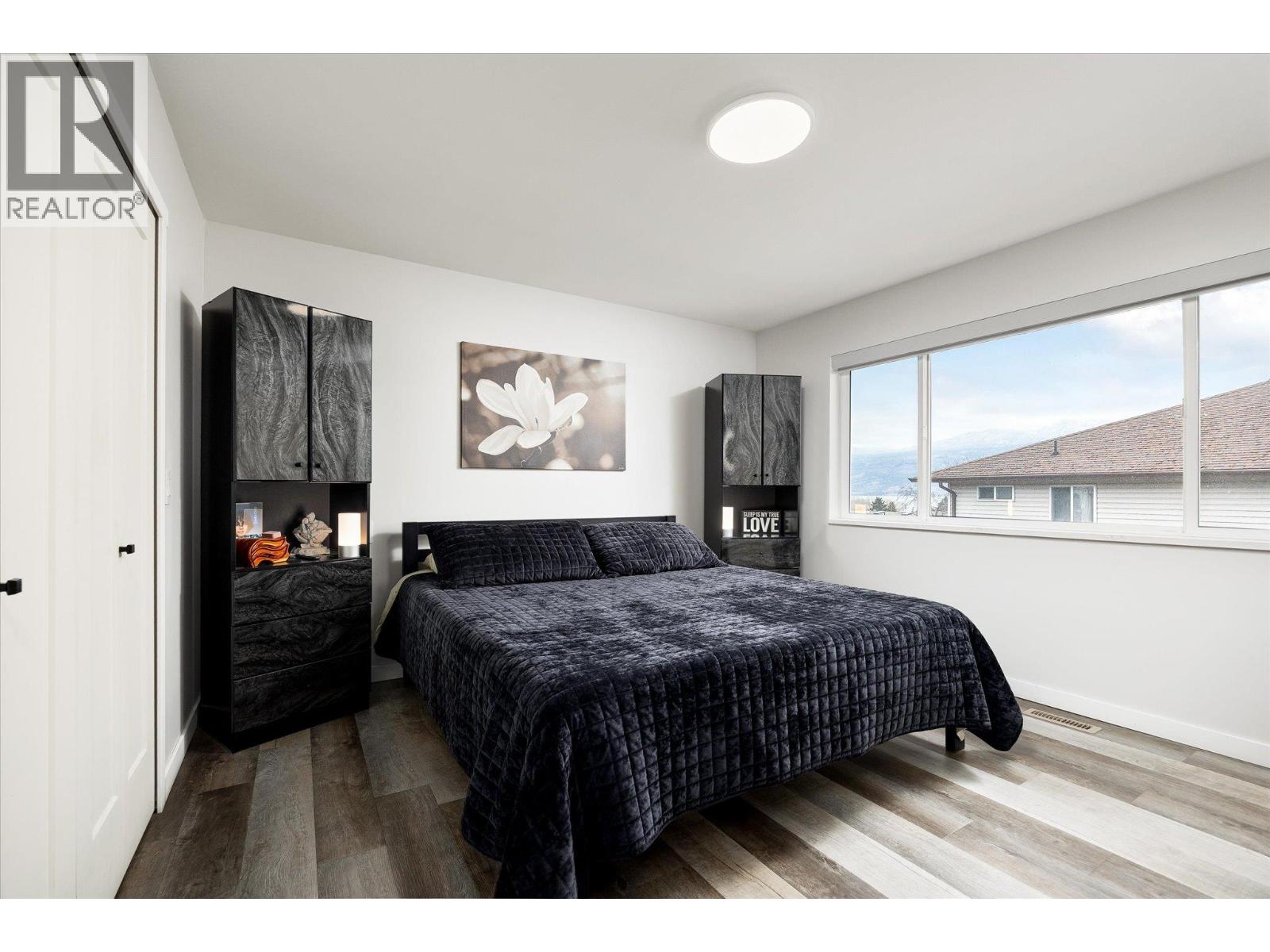 3775 Carrall Road - 22