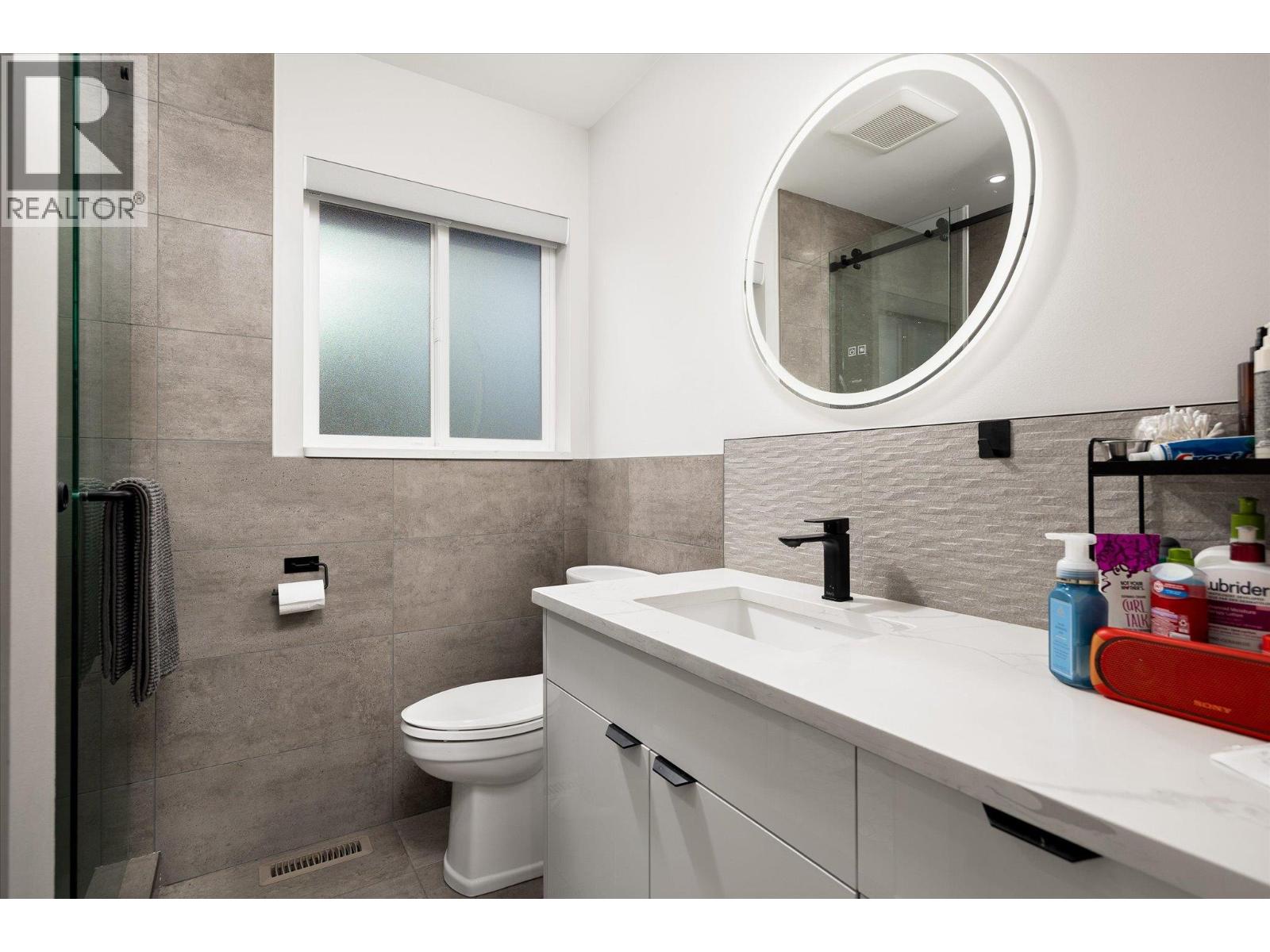 3775 Carrall Road - 25