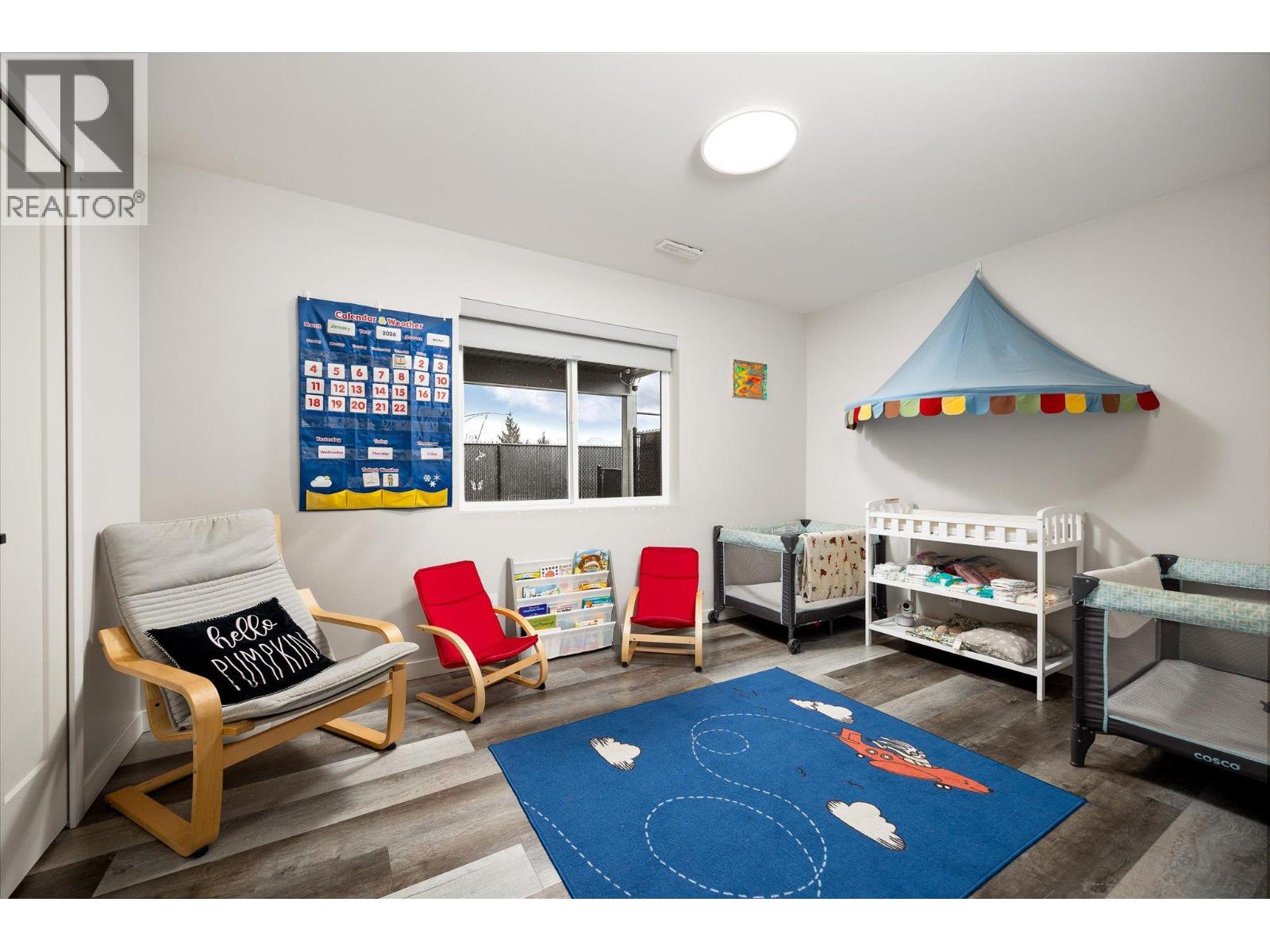 3775 Carrall Road - 35