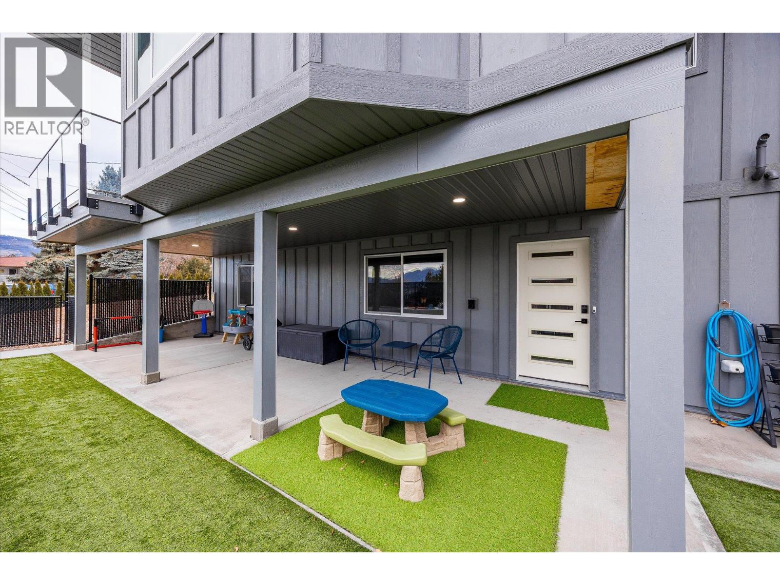 3775 Carrall Road - 39
