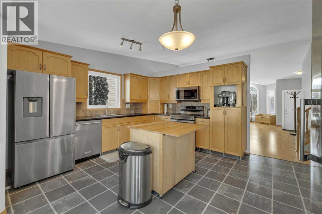 404 ALLAN STREET - 21