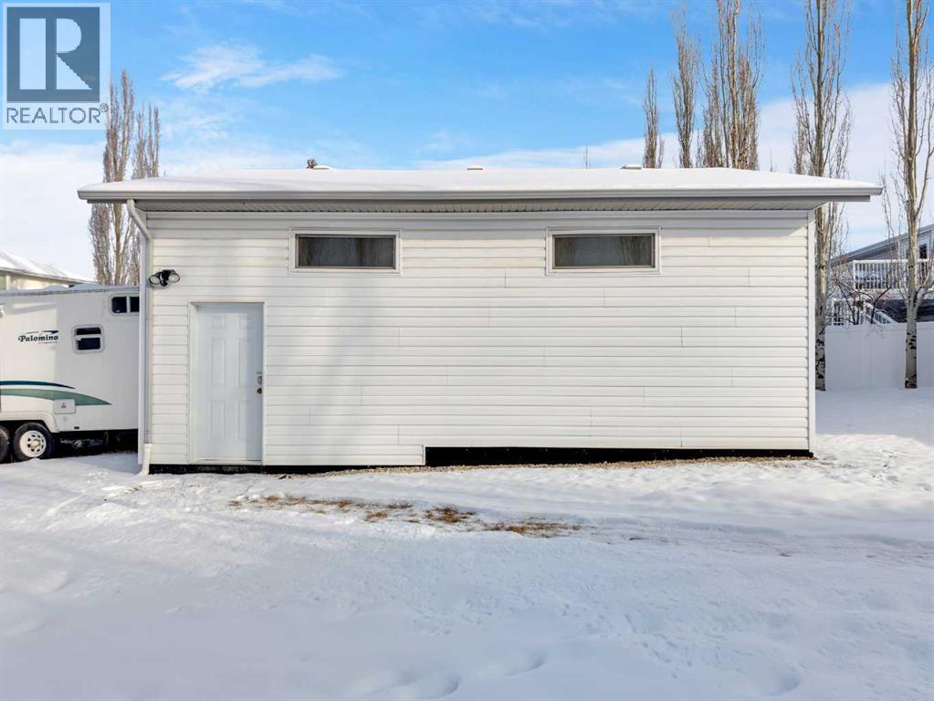 404 ALLAN STREET - 8