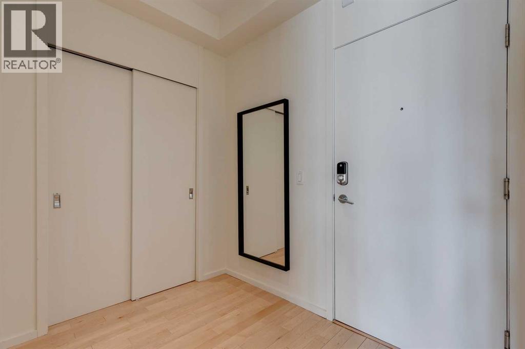 #202 414 MEREDITH ROAD NE - 25