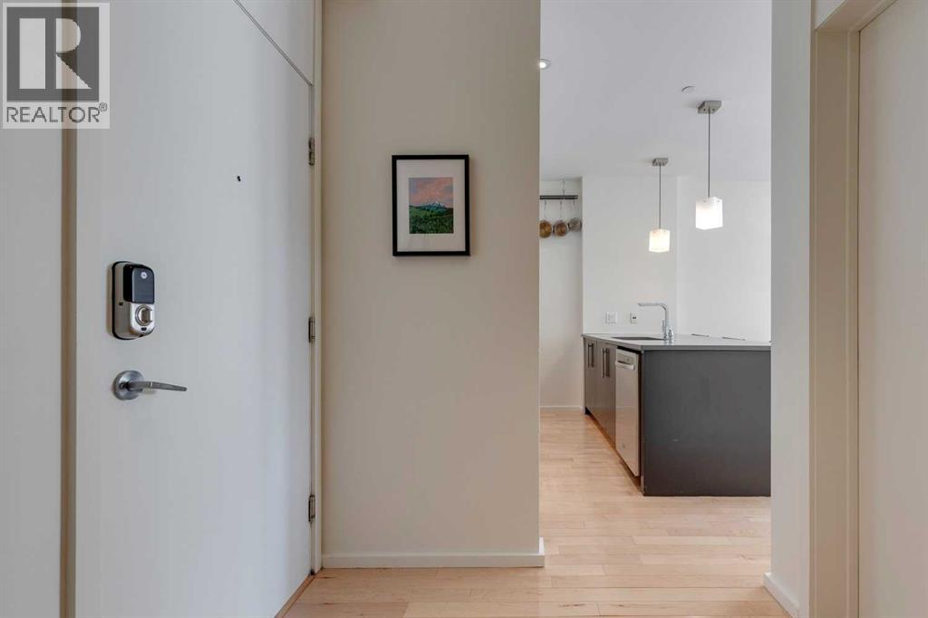 #202 414 MEREDITH ROAD NE - 26