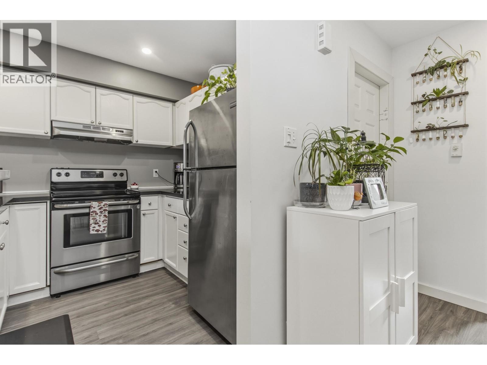 38 40200 GOVERNMENT ROAD, Squamish