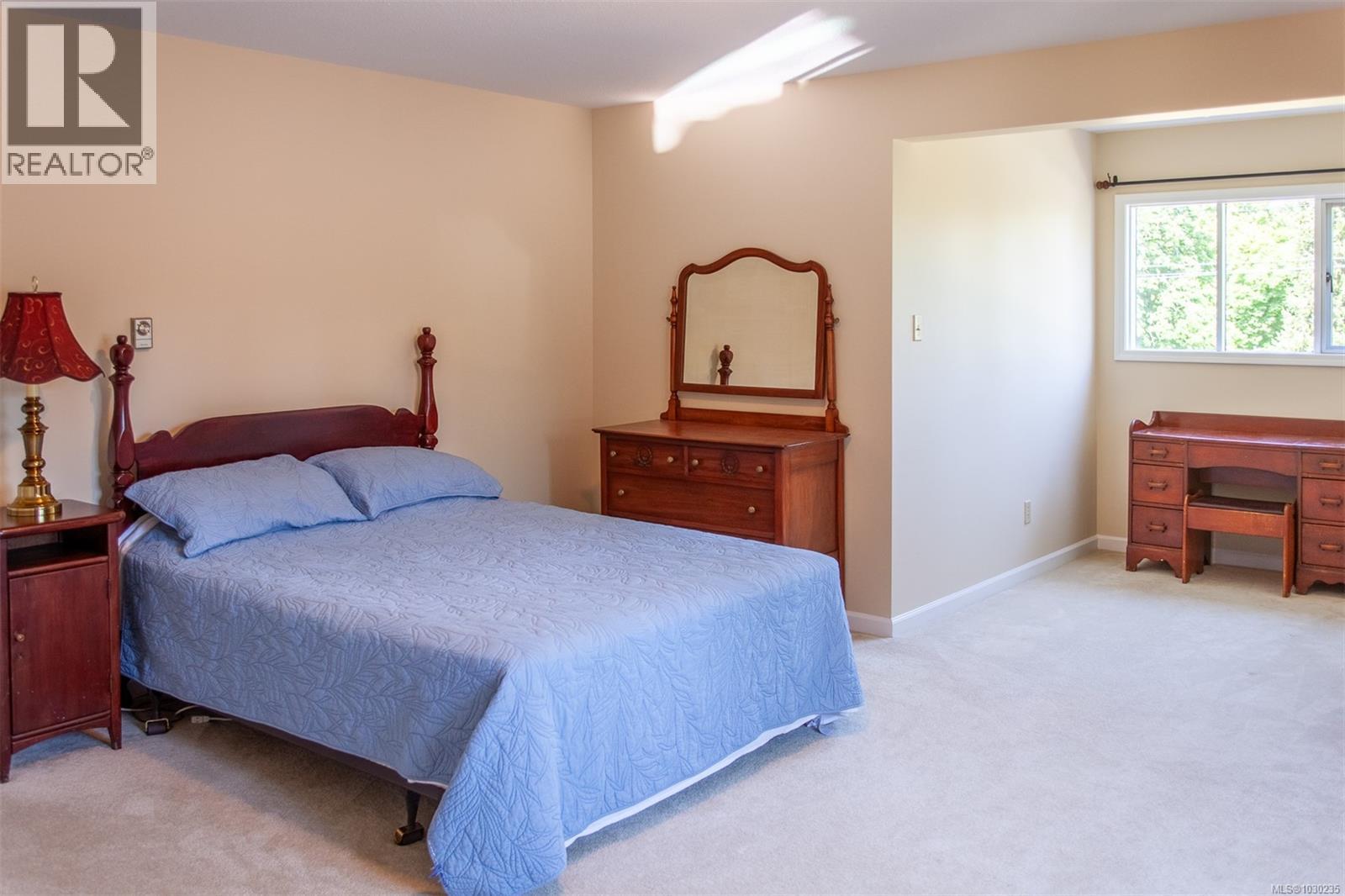 158 Crescent Rd E - 22