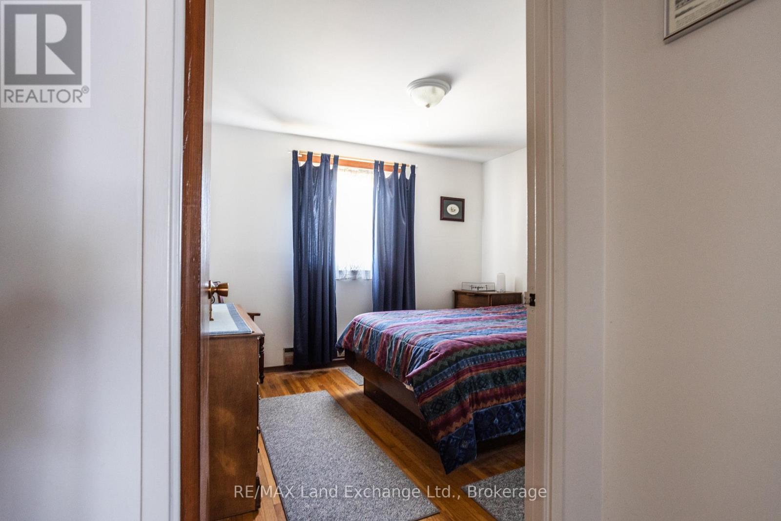 991 BRICKER STREET N - 12