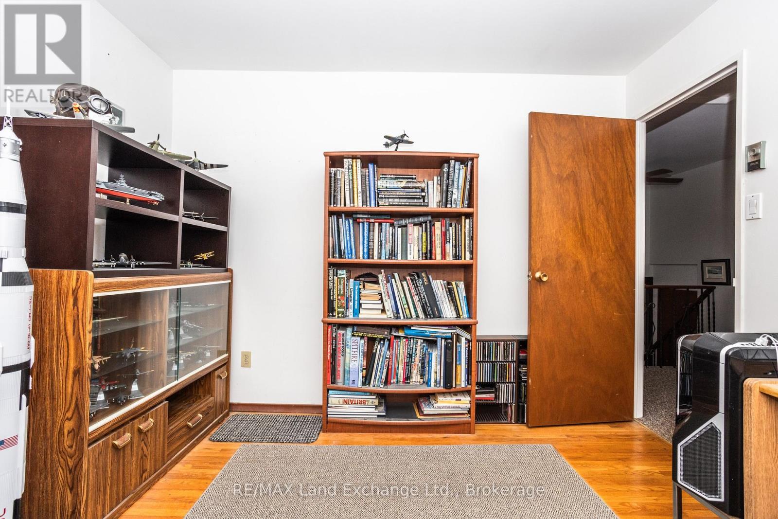 991 BRICKER STREET N - 9
