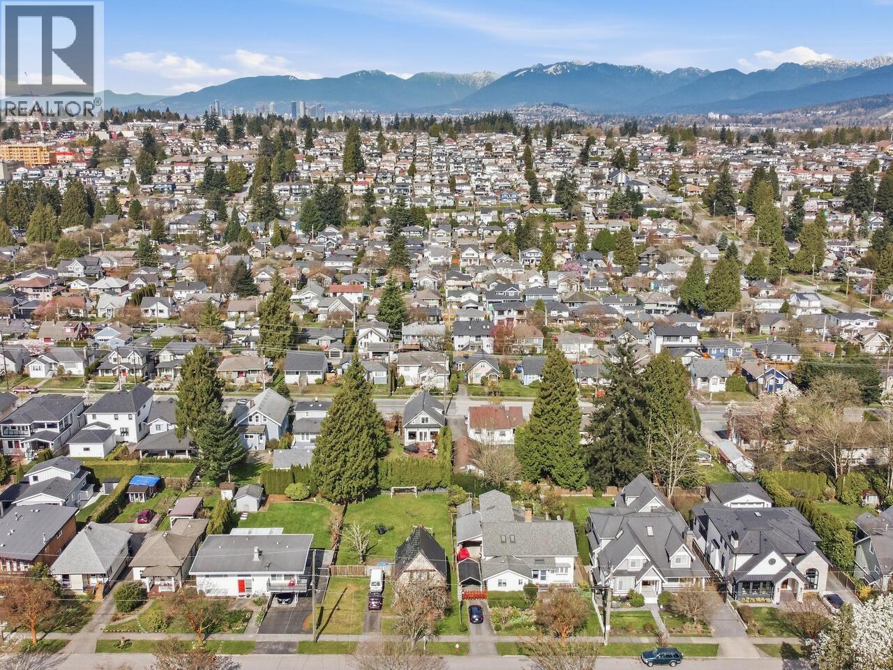 235 DURHAM STREET, New Westminster