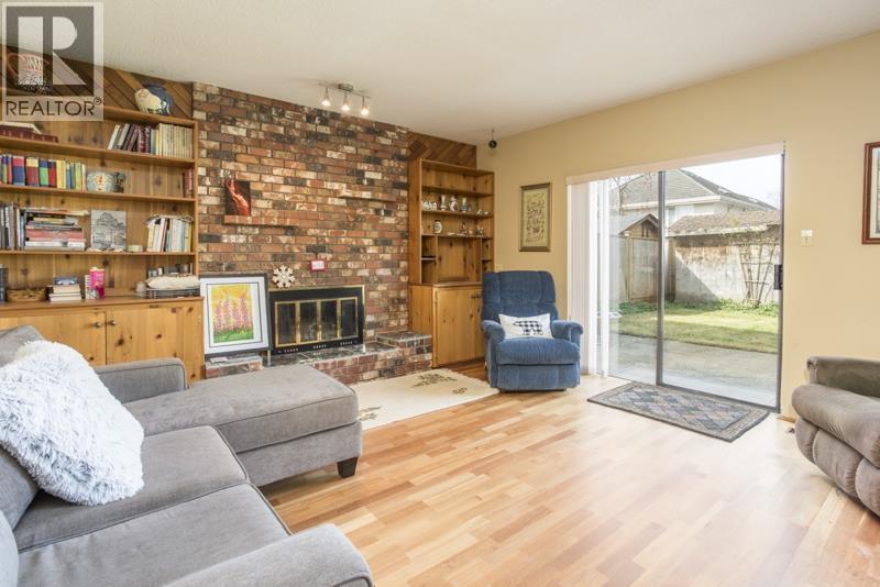 10139 LAWSON Drive, Richmond