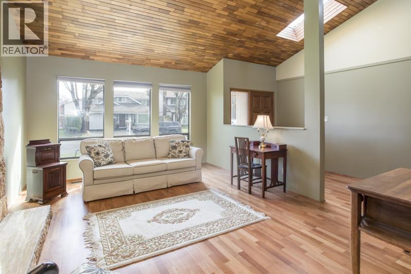 10139 LAWSON Drive, Richmond