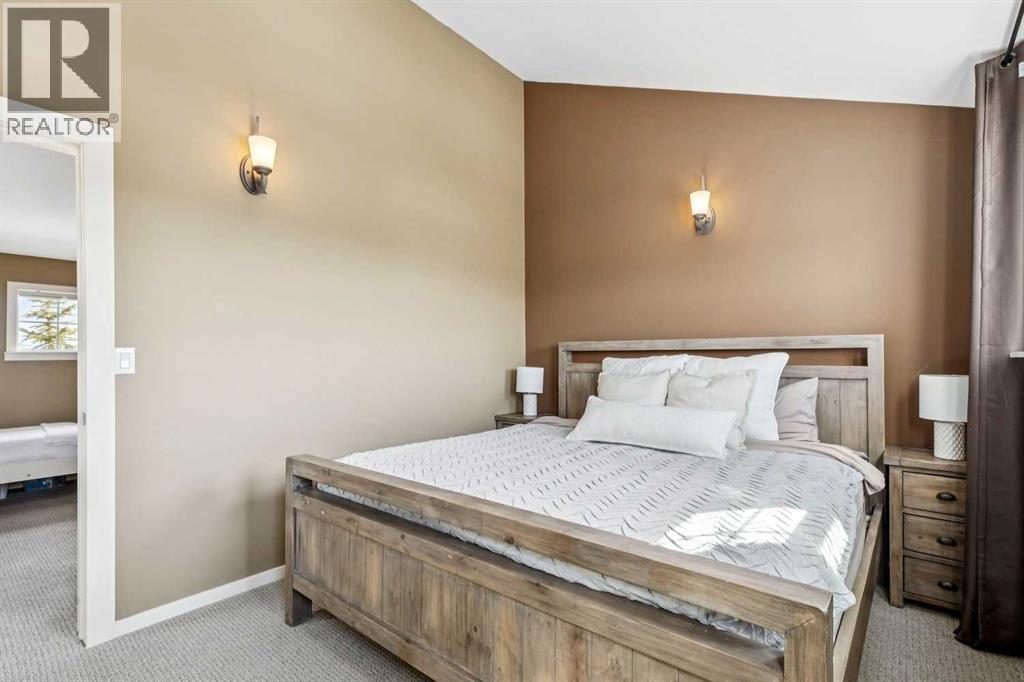 240 COTTAGECLUB CRESCENT - 12