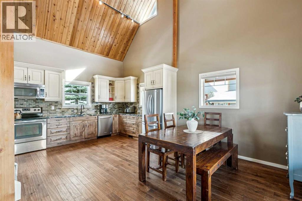 240 COTTAGECLUB CRESCENT - Image 3