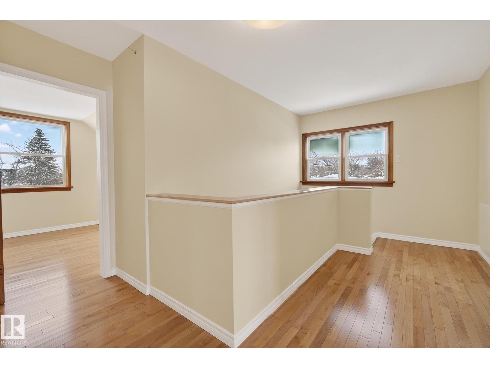 10336 80 ST NW, Edmonton