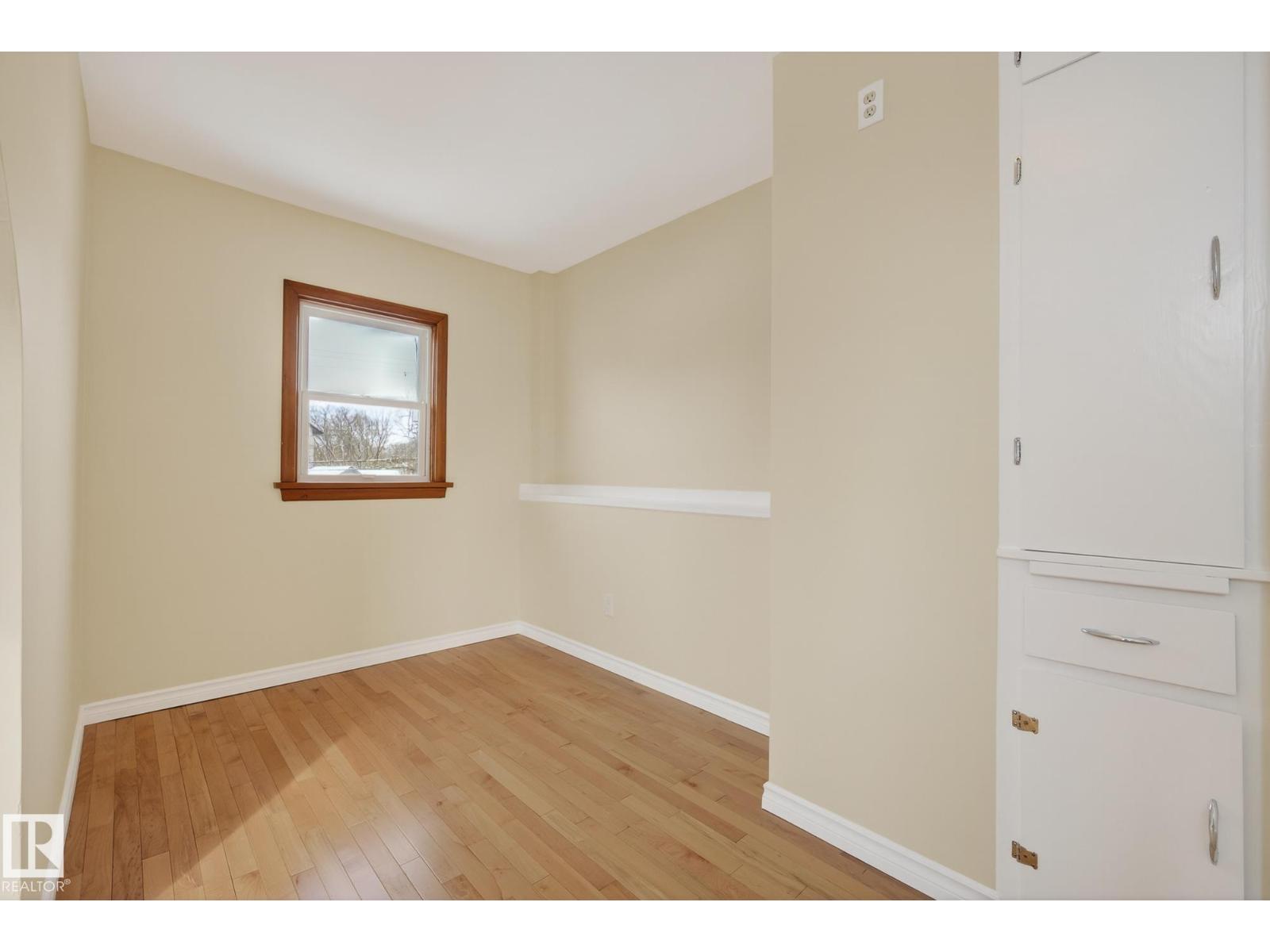 10336 80 ST NW, Edmonton