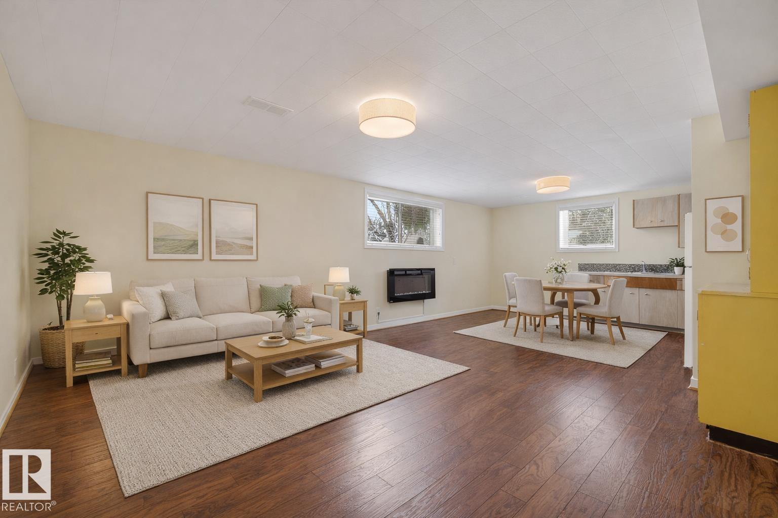 10336 80 ST NW, Edmonton