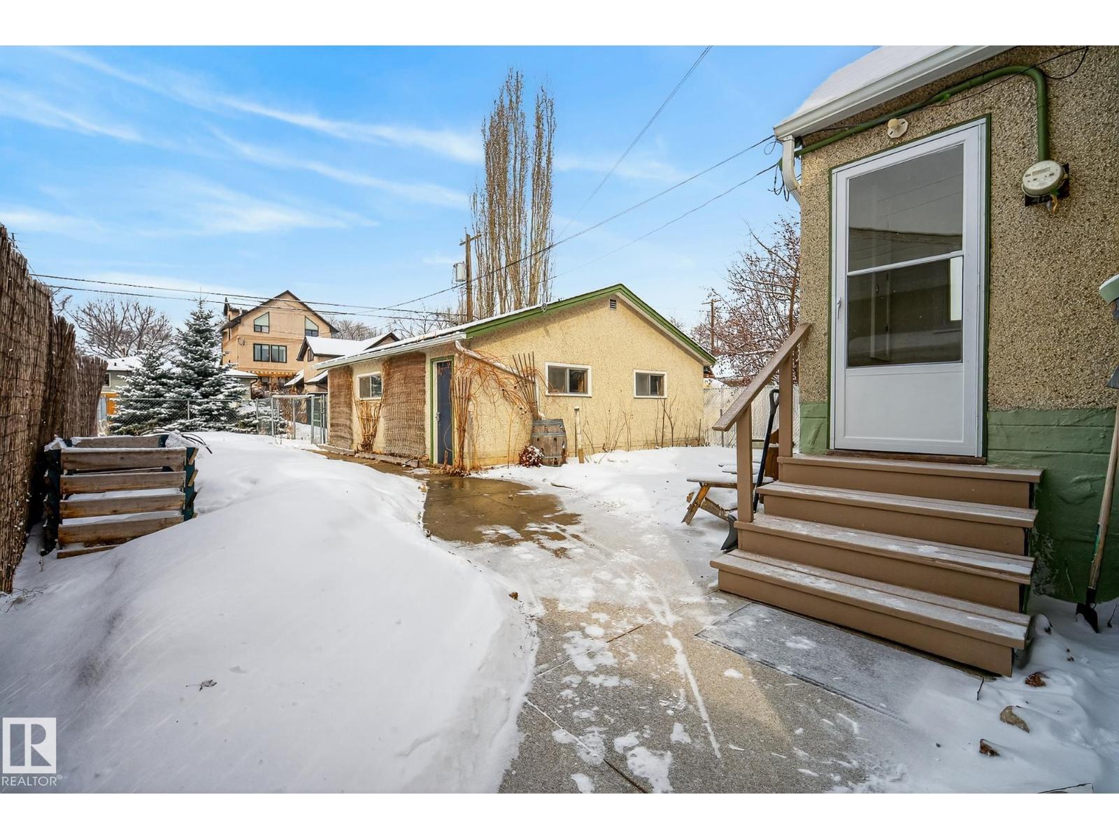 10336 80 ST NW, Edmonton