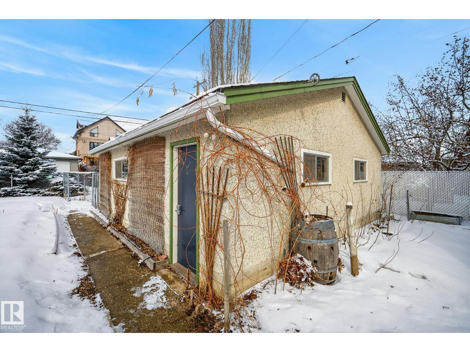 10336 80 ST NW, Edmonton