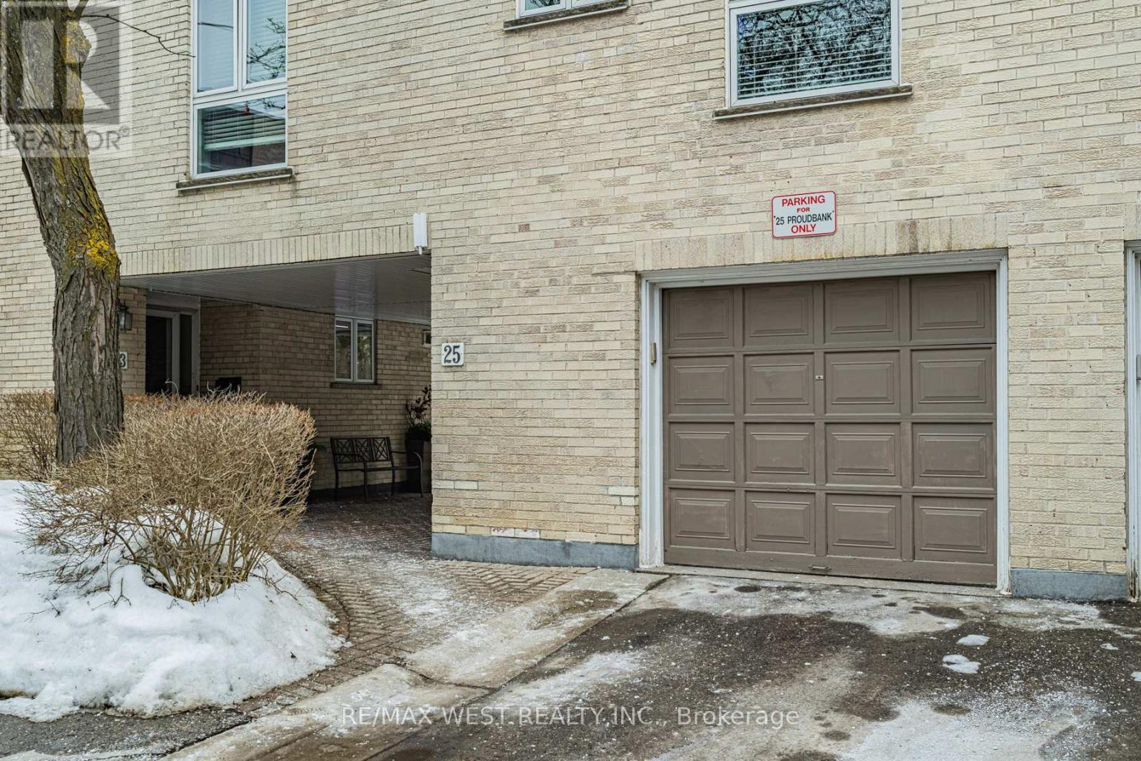 25 PROUDBANK MILLWAY