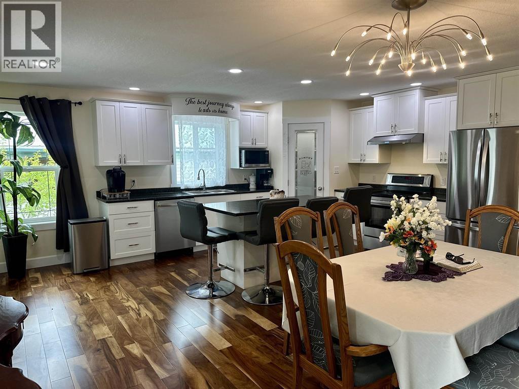 271 OMINECA STREET, Vanderhoof