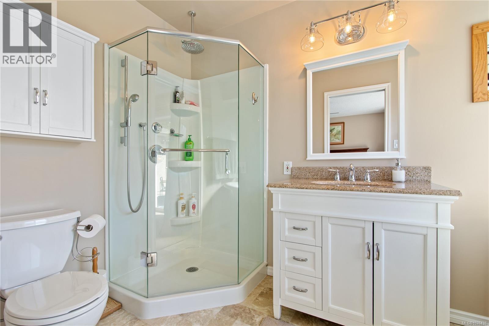  2318 Selwyn Road, Langford