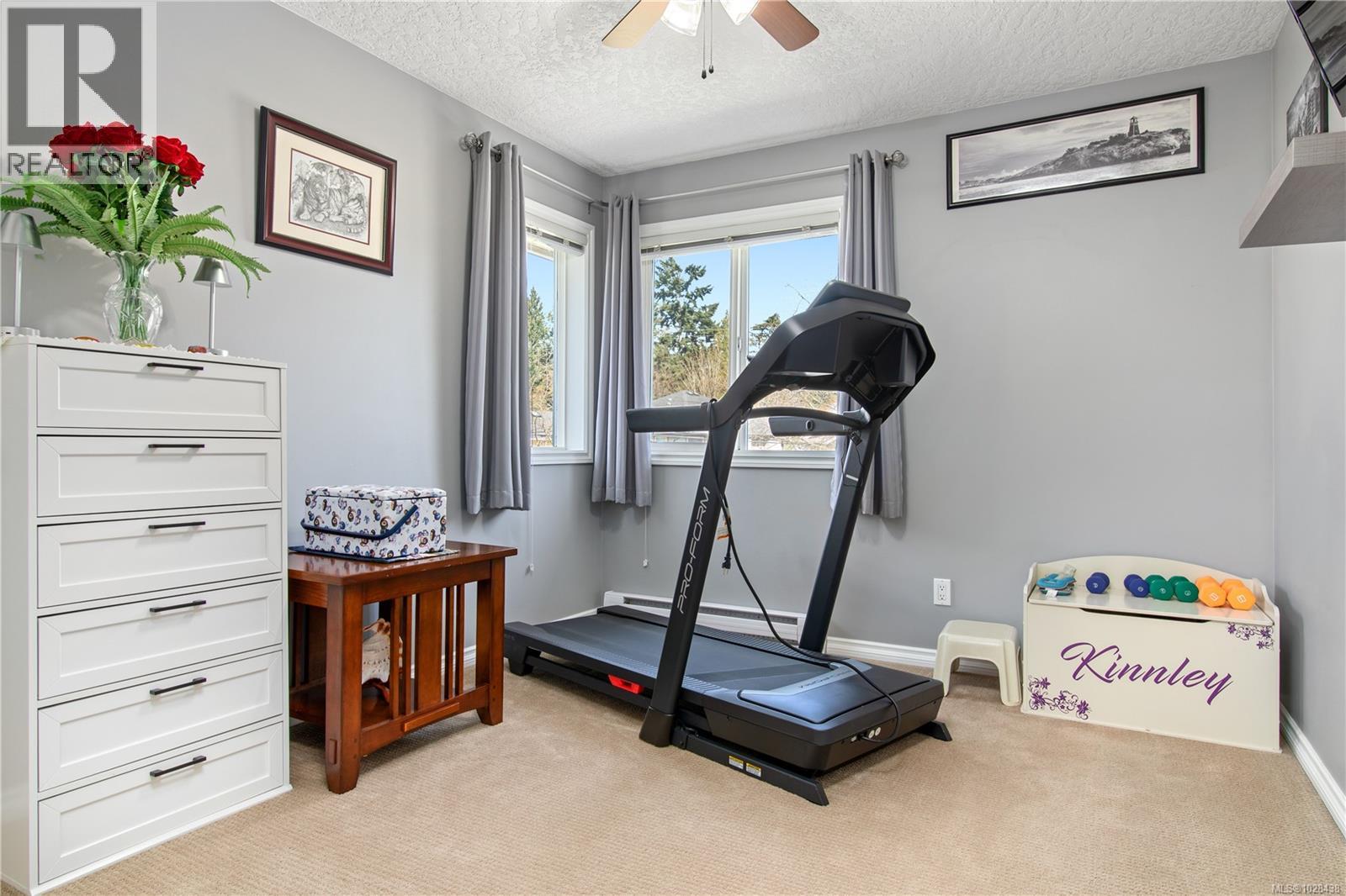  2318 Selwyn Road, Langford