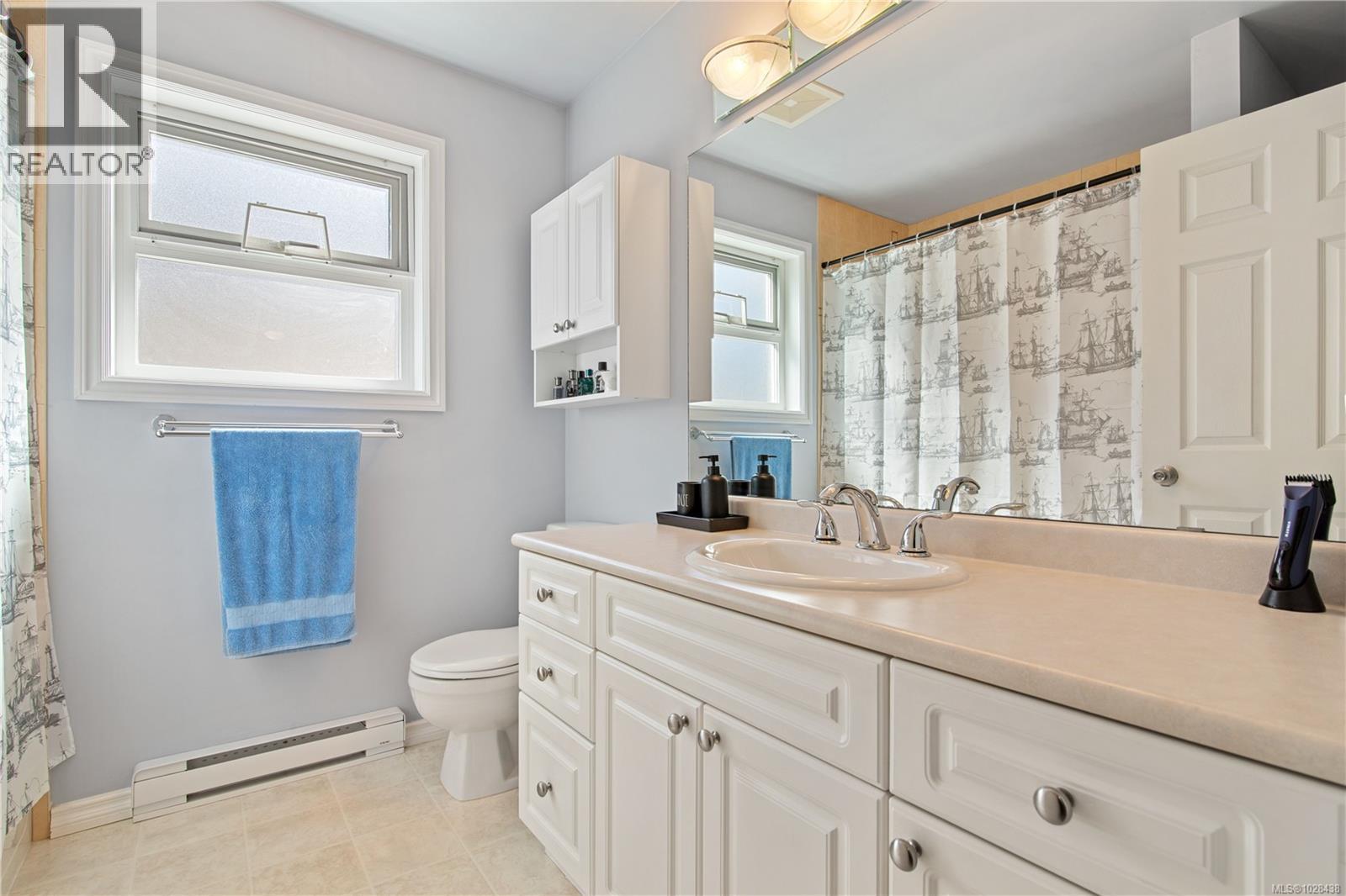  2318 Selwyn Road, Langford