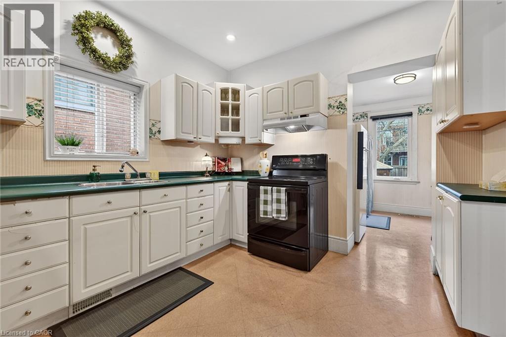 151 HOLTON Avenue S - 20