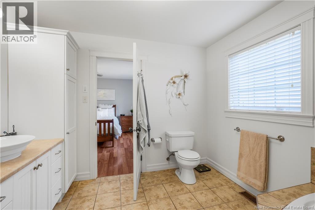 48 PETERS DRIVE - 25